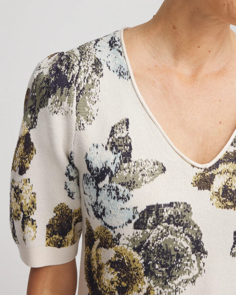 Chico's Floral V-Neck Sweater Tee English Cream